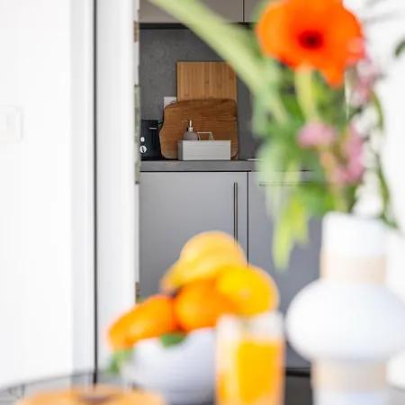 The Hills * Riazzino