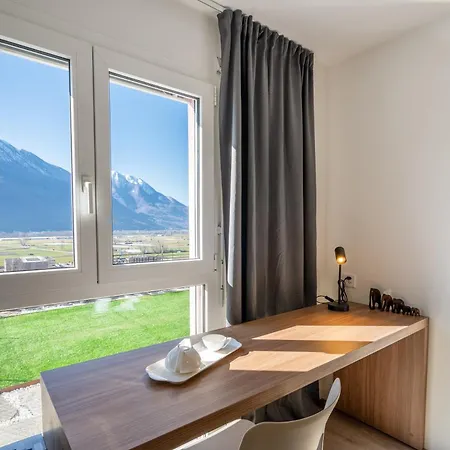 The Hills * Riazzino