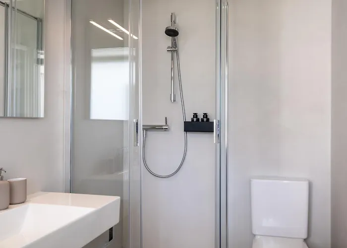 The Hills アパート