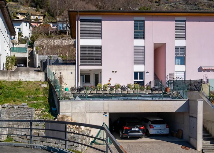 The Hills * Riazzino